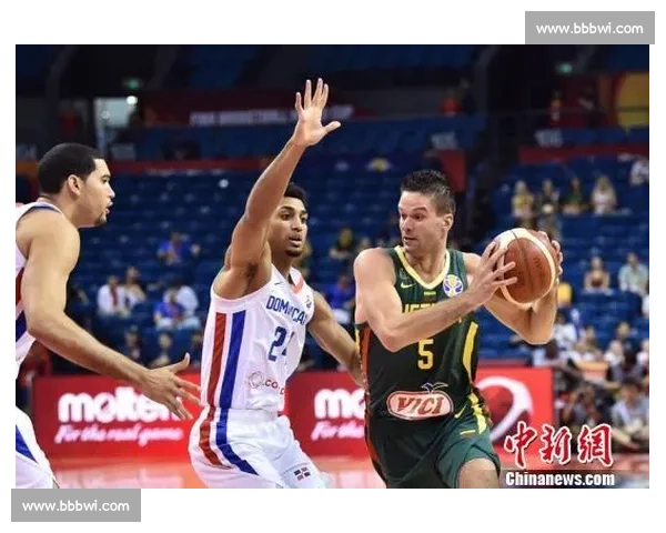 男篮蓝队对阵立陶宛比赛录像解析与关键回合全回顾战术细节与球员表现观察